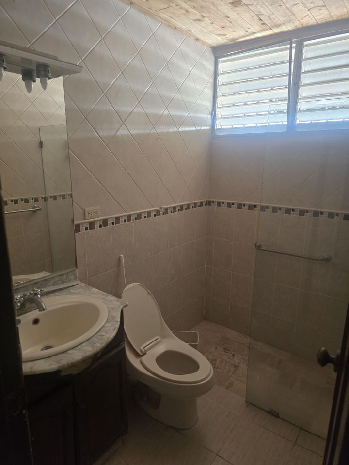 casas - Venta de casa en el millón  6