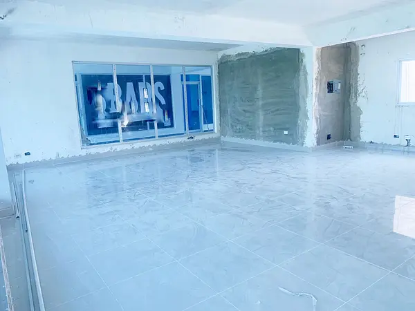 oficinas y locales comerciales - Local céntrico en Venta  3