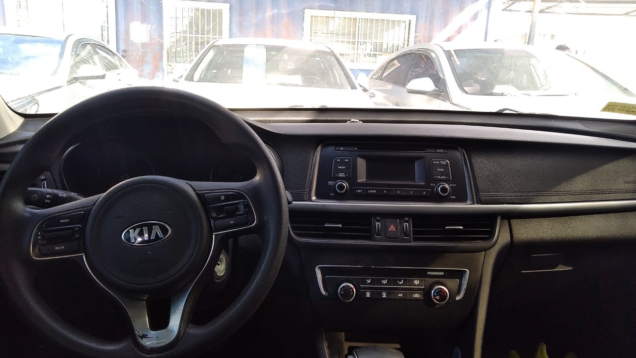 carros - KIA K5 2018 BLANCODESDE: RD$ 725,100.00 2