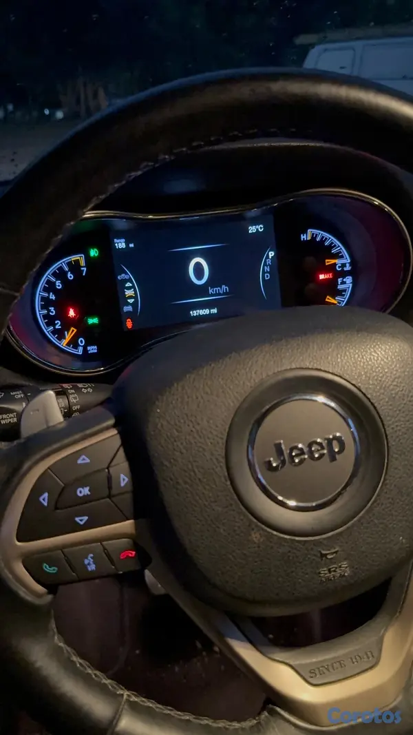 jeepetas y camionetas - Jeep Grand Cherokee Laredo 2017 2