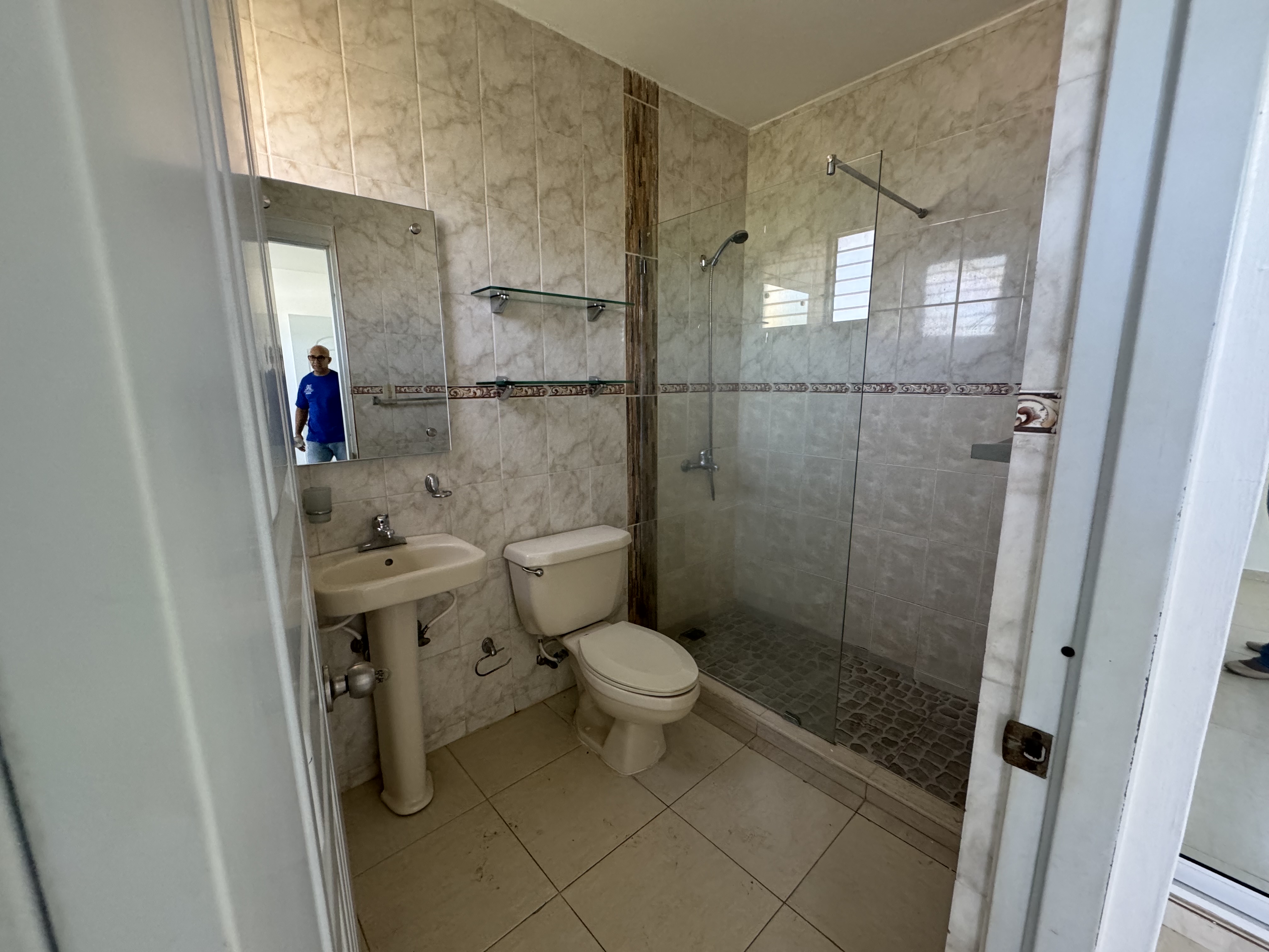 apartamentos - alquilo en el embrujo 3 4 nivel  9