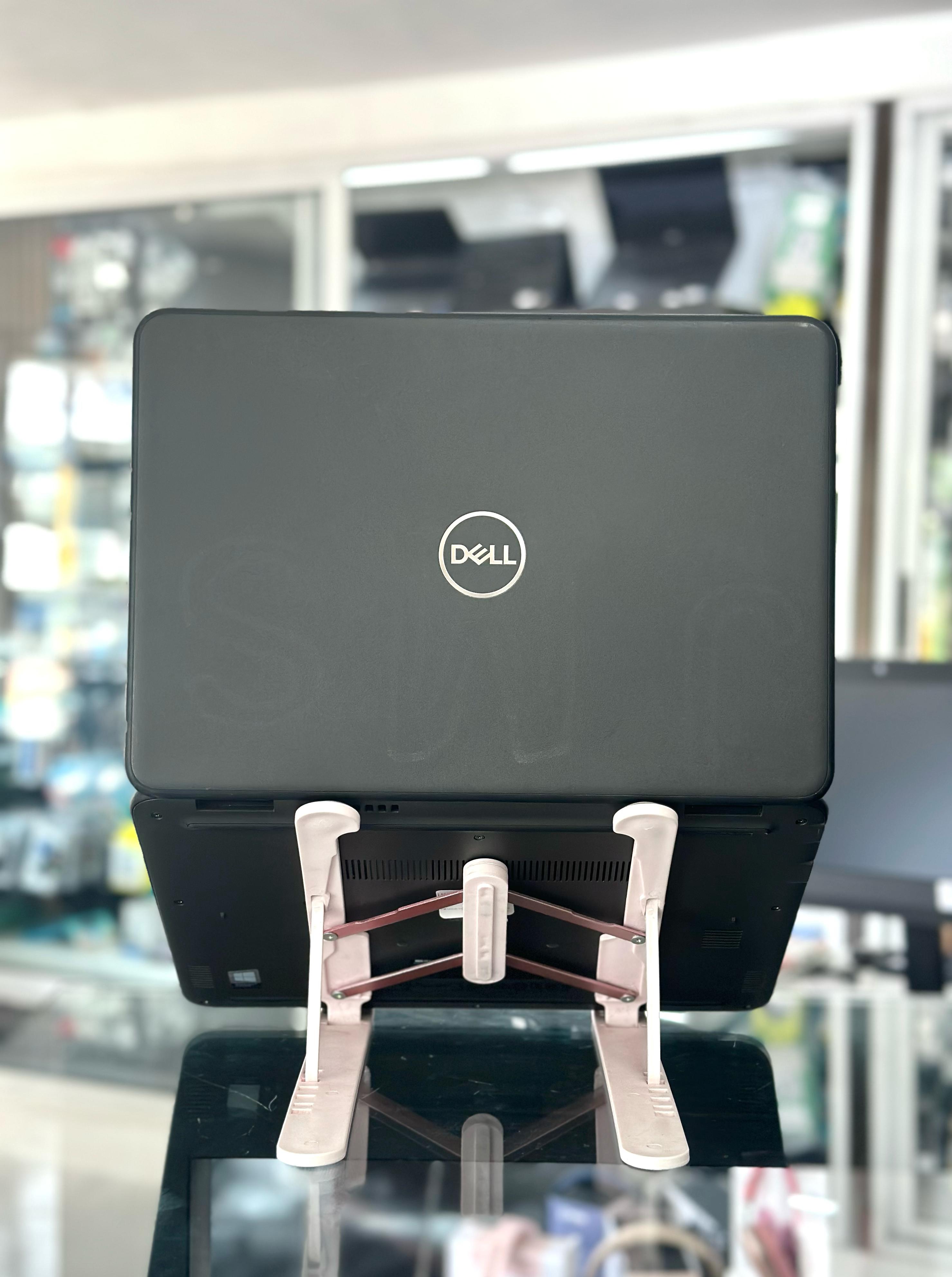 computadoras y laptops - Laptop Dell Touch 8RAM 128GB SSD 2