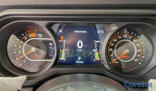 jeepetas y camionetas - Jeep Wrangler Sahara 2025 8