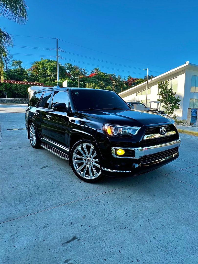 jeepetas y camionetas - Toyota 4runner Limited 14
