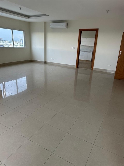 apartamentos - Venta de apartamento con 400mts en bella vista con vista al mar  6