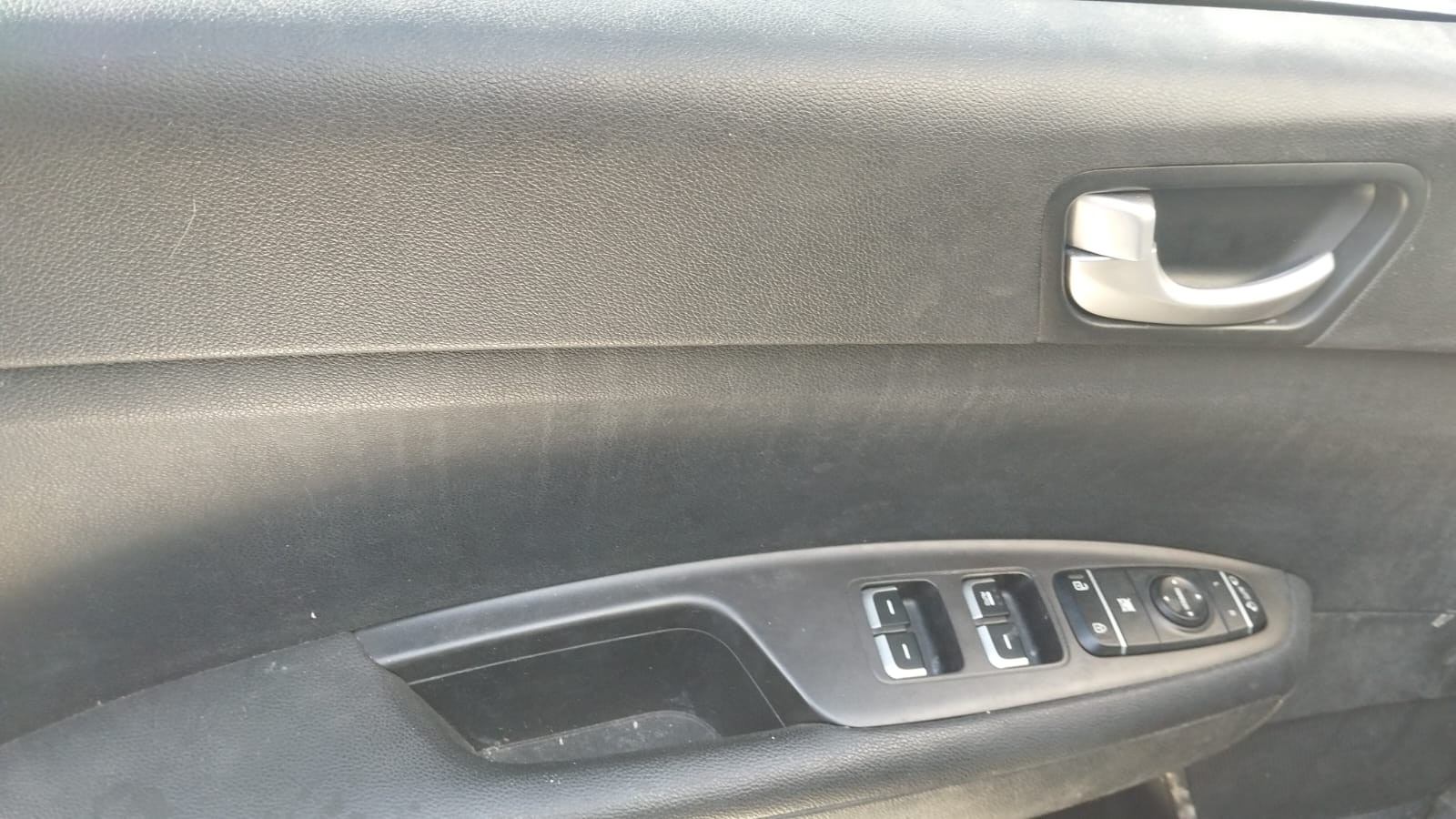 carros - KIA K5 2017 BLANCO 3