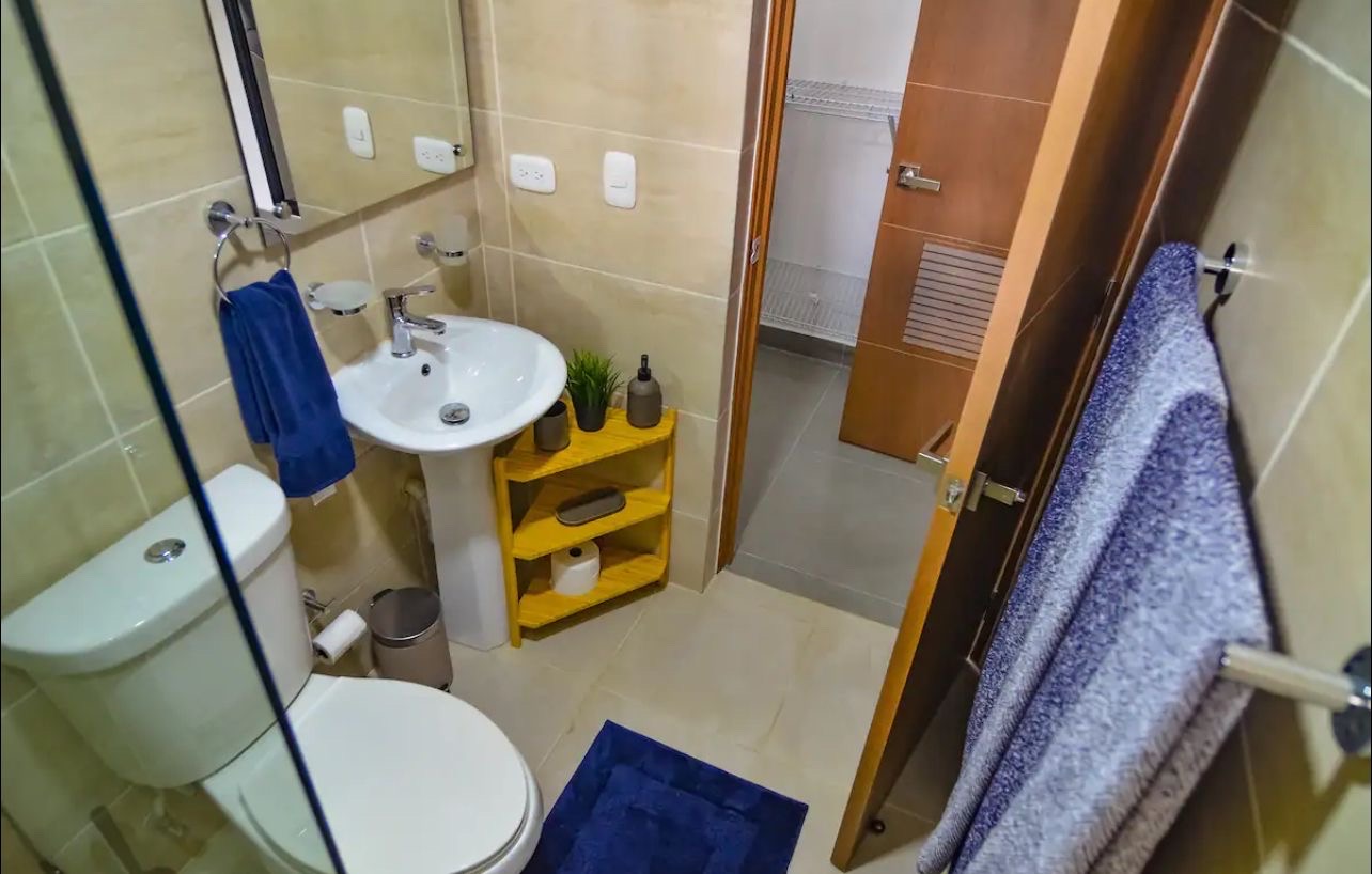 apartamentos - hermoso apartamento amoblado en arroyo hondo viejo  9