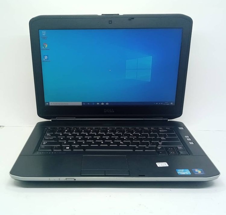computadoras y laptops - Dell Laitude E5430 non-vPro , Intel Celeron, 4 GB RAM, 320 HDD  14”