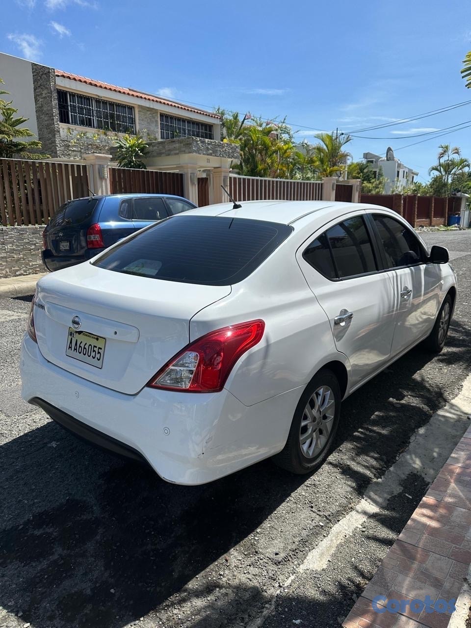 carros - NISSAN ALMERA 2022 Financiamiento Disponible  3