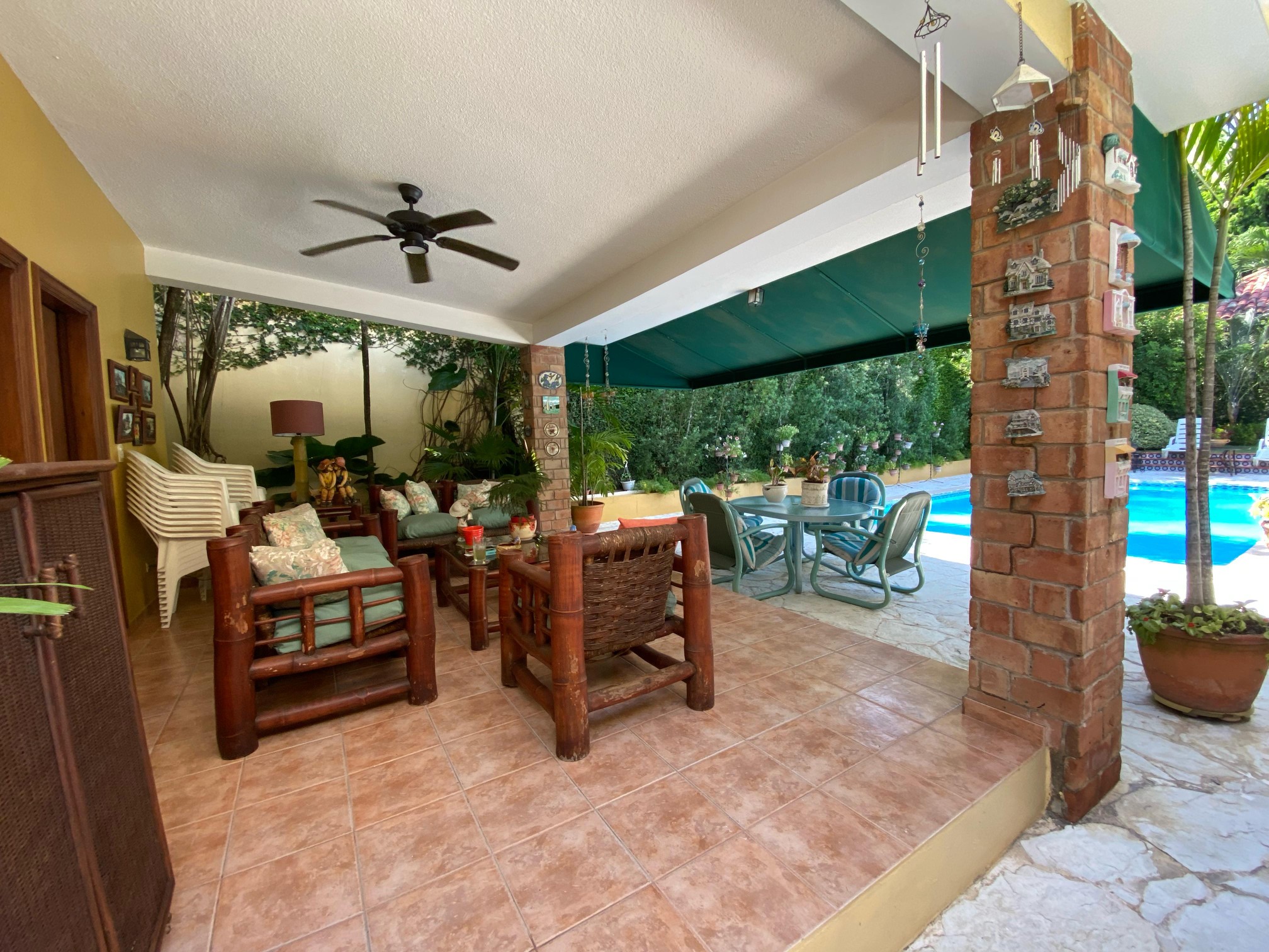 casas - VENDO CASA AMPLIA CON PISCINA EN ARROYO HONDO VIEJO 4