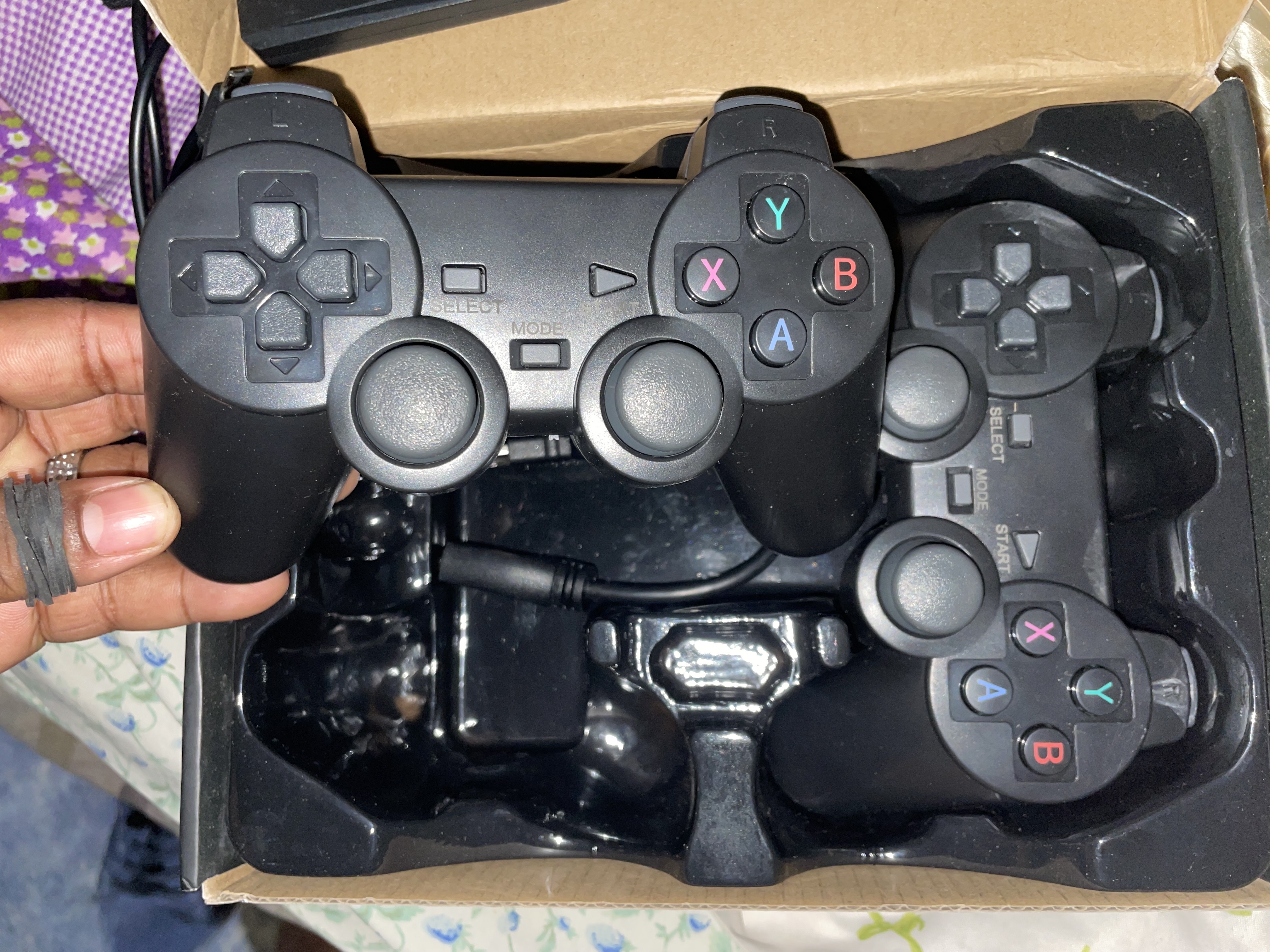 consolas y videojuegos -  "Game Stick Lite" que incluye un gamepad inalámbrico de 2.4G 3