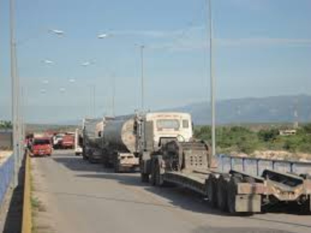 camiones y vehiculos pesados - PATANAS MALECON 1