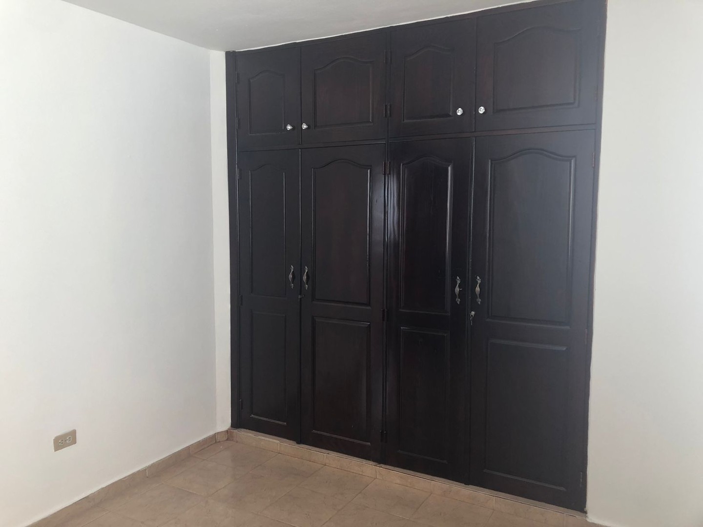 apartamentos - 4to Nivel Recien Romodelado en el Dorado II 7