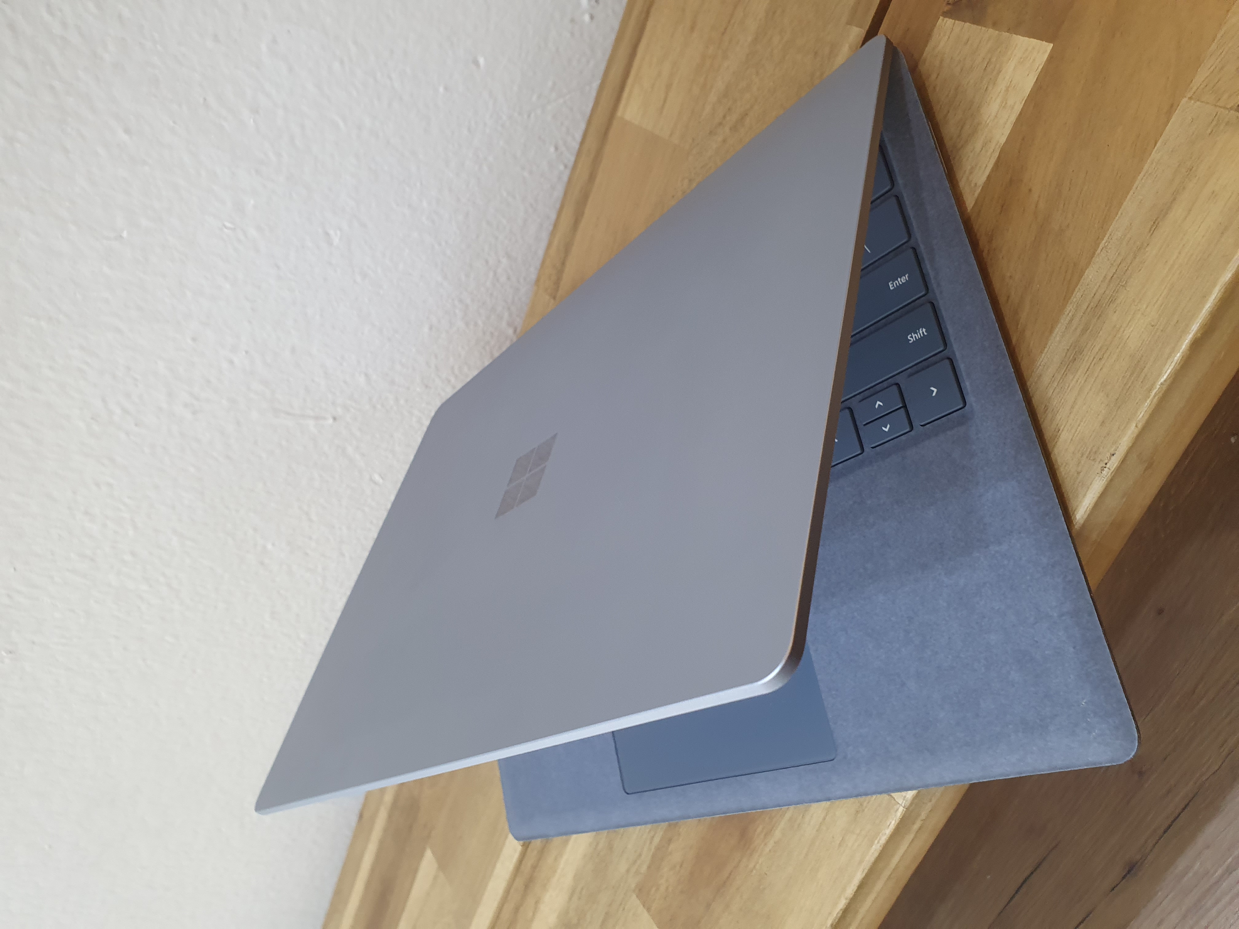 computadoras y laptops - Laptop Microsoft Surface 4, pant 14'' QHD, core i5, 512GB SSD, 8GB RAM, Nueva 1