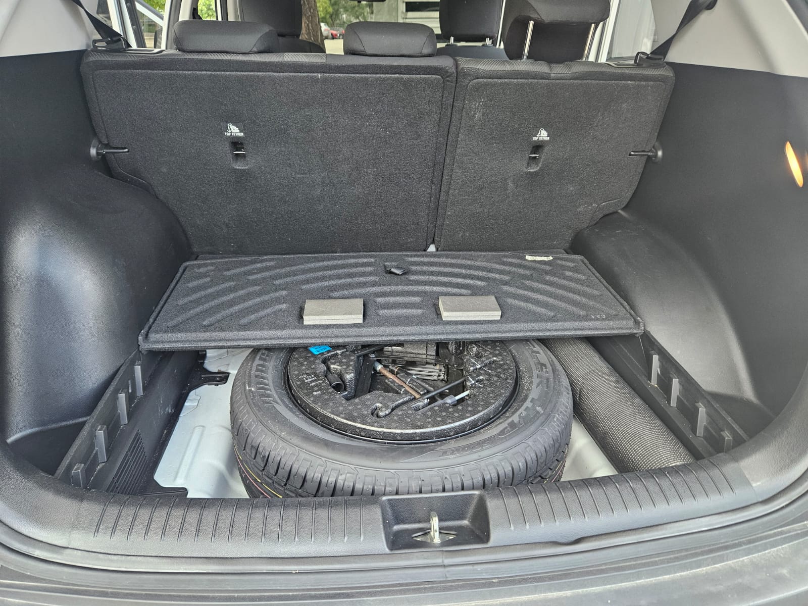 jeepetas y camionetas - se vende Cantus blanca 9
