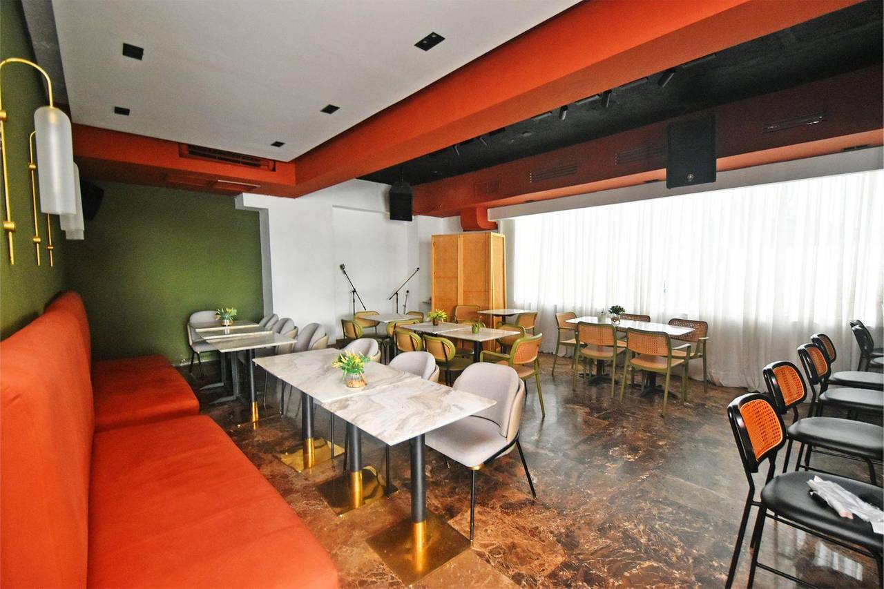 oficinas y locales comerciales - Alquiler de Local en La castellana 1