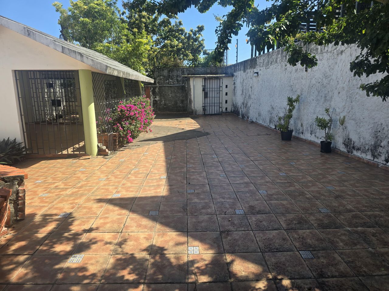 casas - Venta de casa en el millón  7