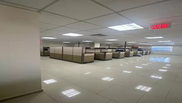 oficinas y locales comerciales - 379 METROS EN ALQUILER IDEAL PARA CALL CENTER-EVARISTO 3