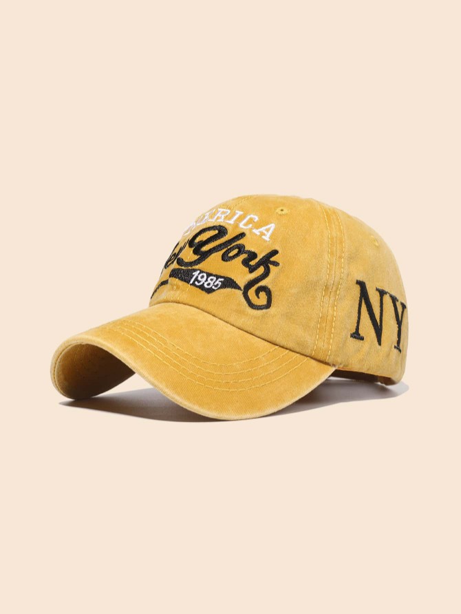 gorras únicas y con diseño a la moda RD$ 1,200 LA UNIDAD