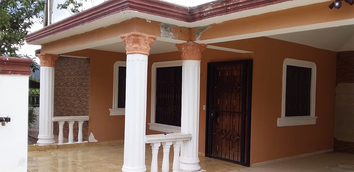 casas - Casa en venta en Jarabacoa