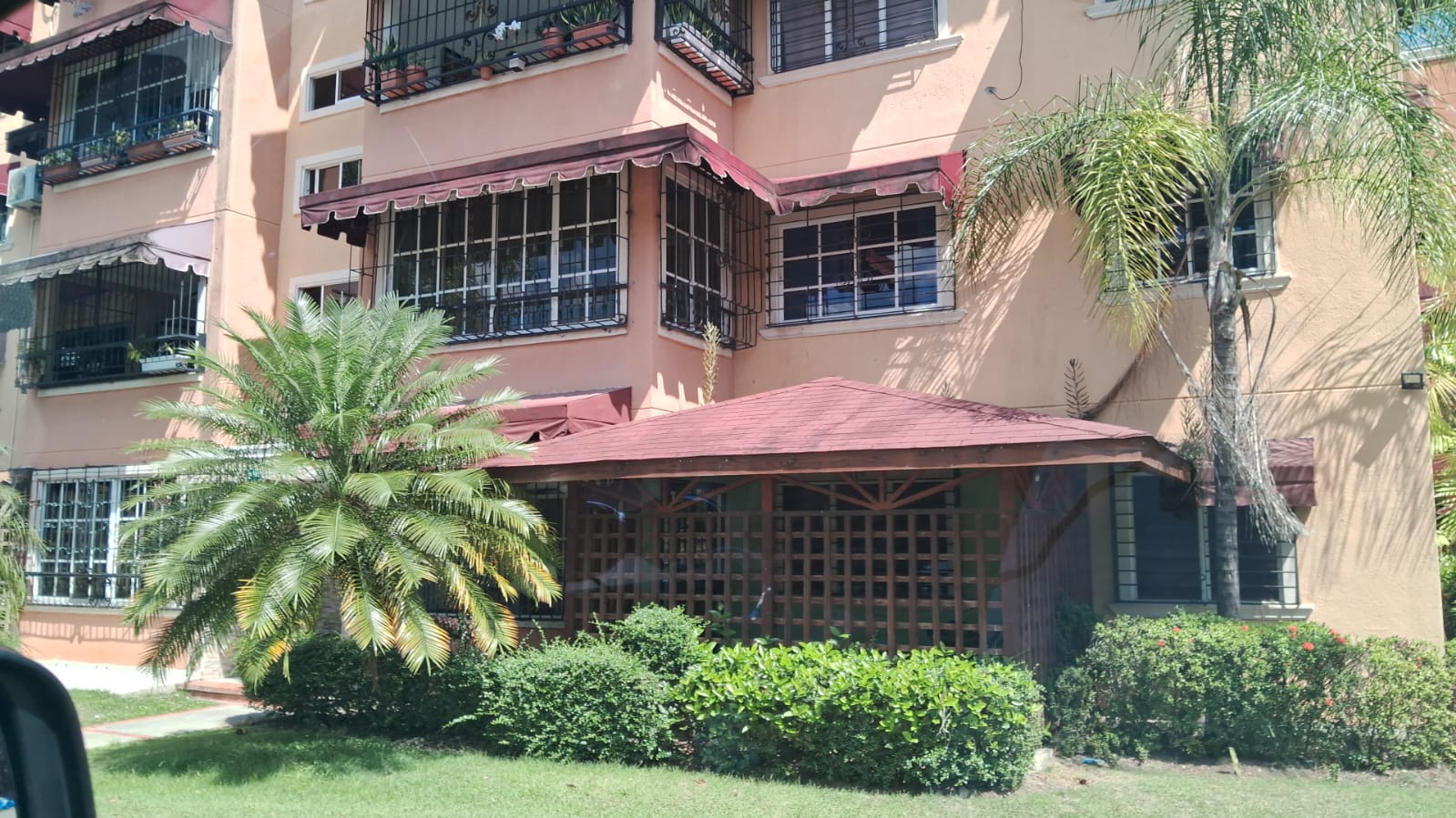 apartamentos - Ciudad Real II, Apartamento en PRIMER NIVEL con Cuarto de Servicio 1