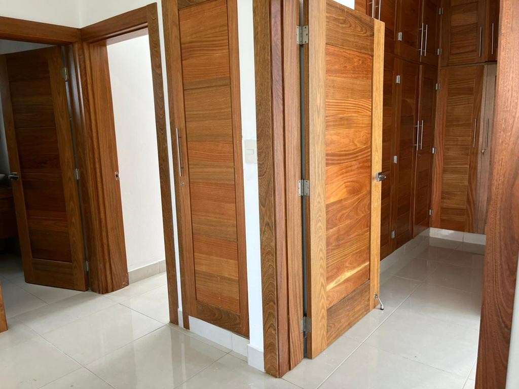 casas - Casa  2 niveles con piscina en Guayabal en santiago de los caballeros  3
