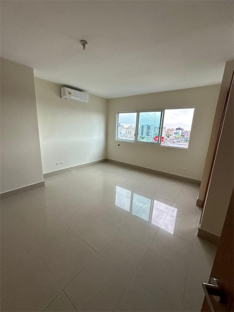 apartamentos - Venta de apartamento con 400mts en bella vista con vista al mar  7