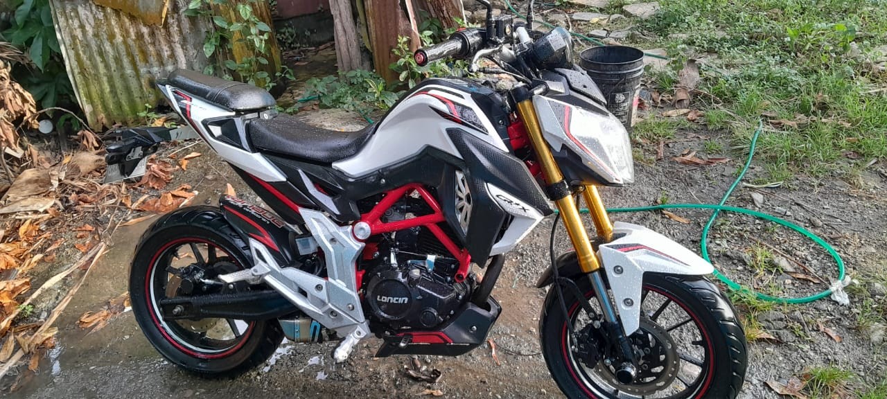 Corotos | Loncin CRX 150 en buena condicion rojo con blanco