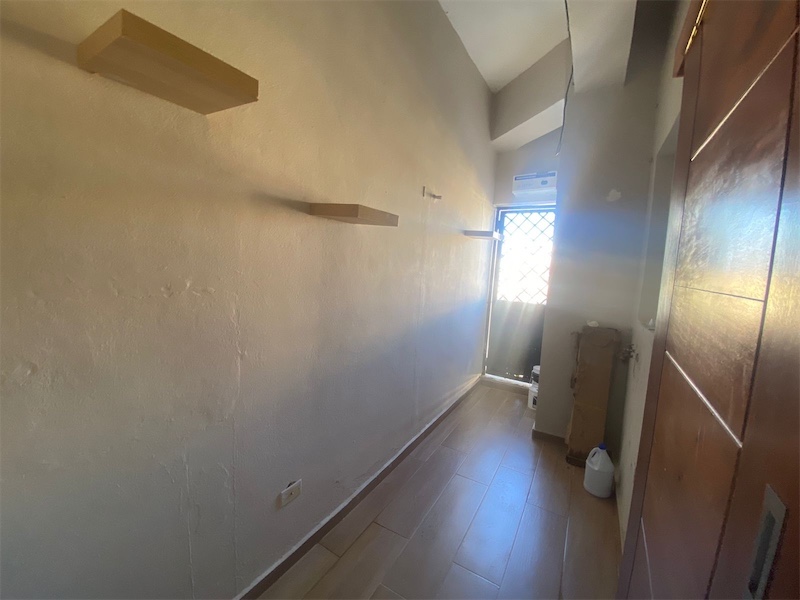 apartamentos - Venta de apartamento en Alma Rosa primera 164mts Santo Domingo este  4