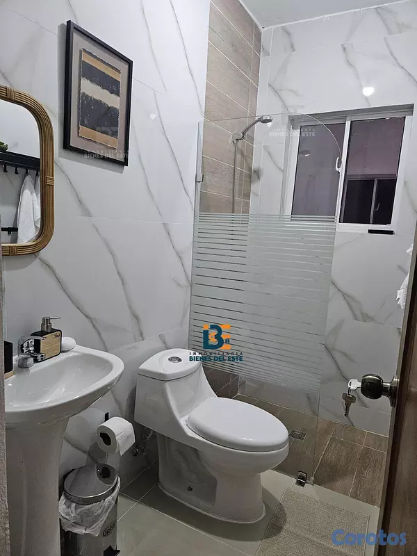 apartamentos - Se vende apartamento con excelente 📍 ubicacion en  8