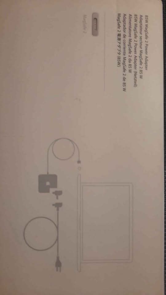 computadoras y laptops -  Adaptador de corriente para MacBook Pro 1