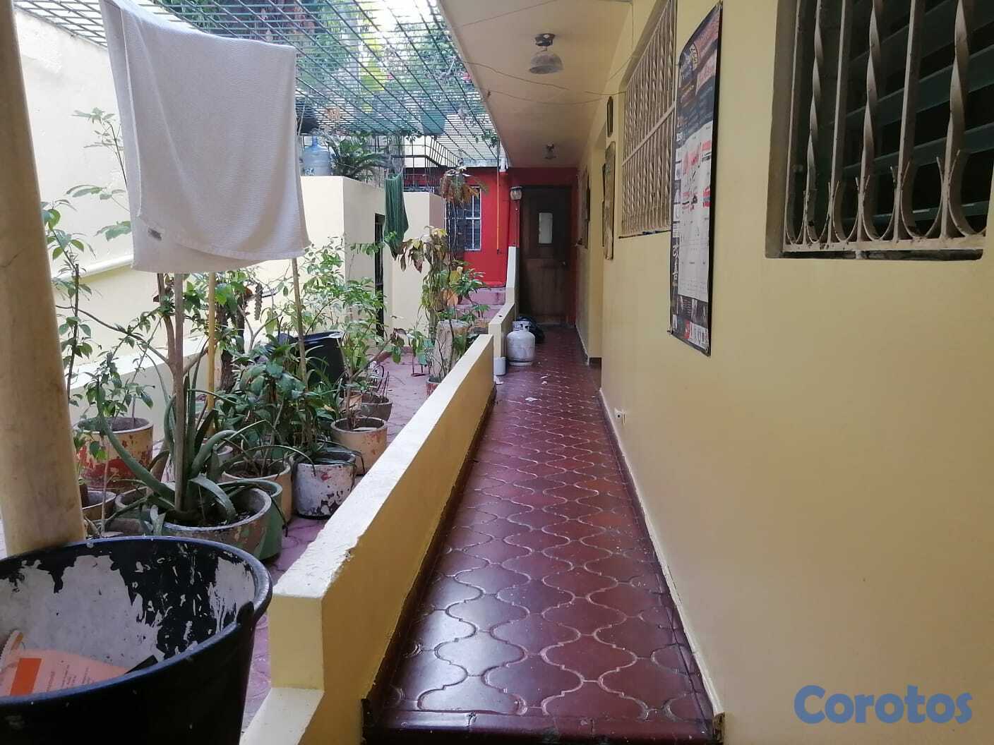 casas - Casa en la Zona Colonial para Reformar USo Comerci 10