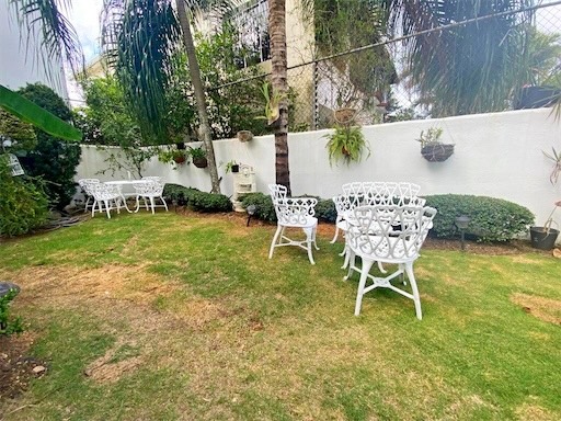 casas - Vendo casa en Residencia en Cerros de Arroyo Hondo 7