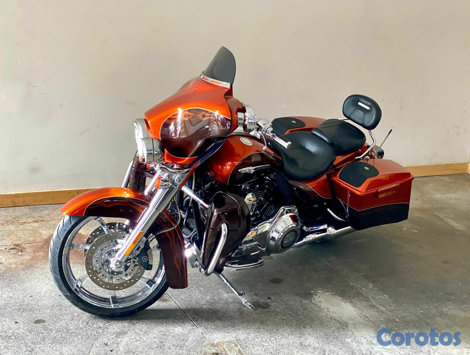 motores y pasolas - HARLEY DAVISON  CVO Street Light 2012 4