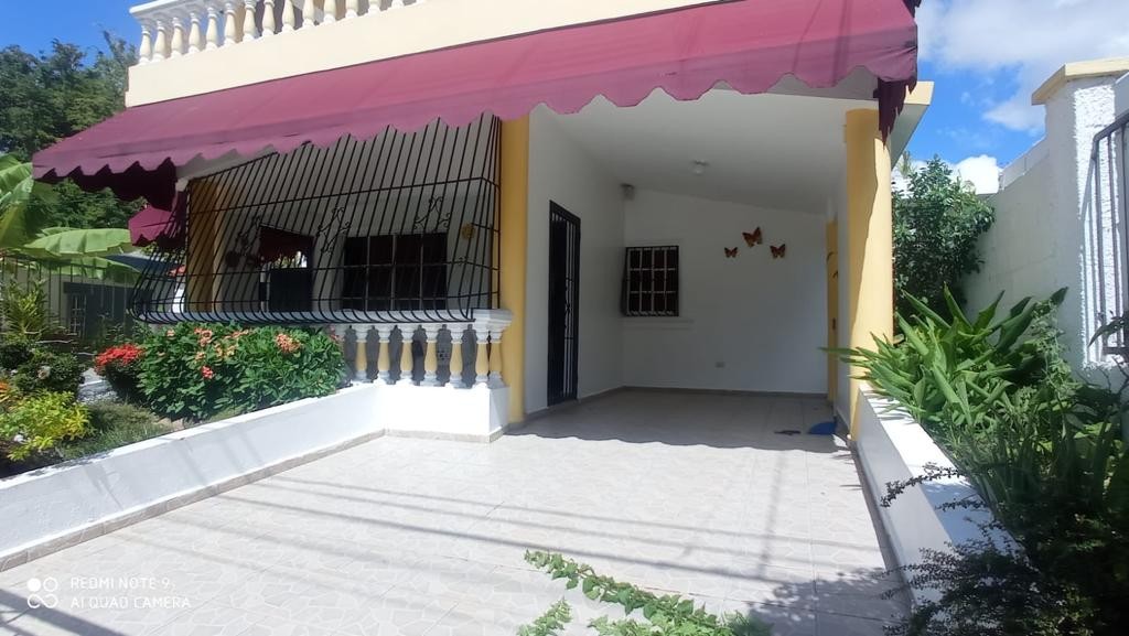 casas - Acogedora Vivienda de 2 Nivele en Santiago