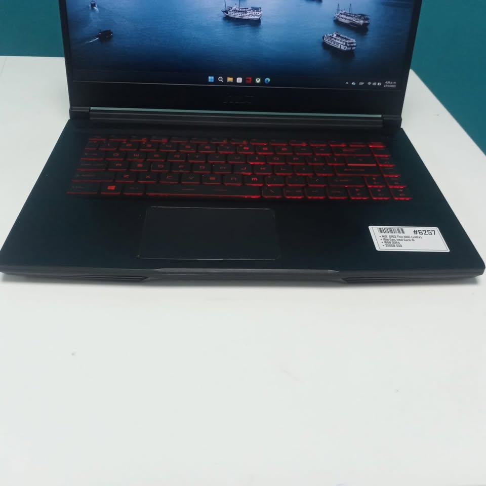 computadoras y laptops - MSI GF63 Thin 10SC (vid2x) / 10th Gen, Intel Core  3