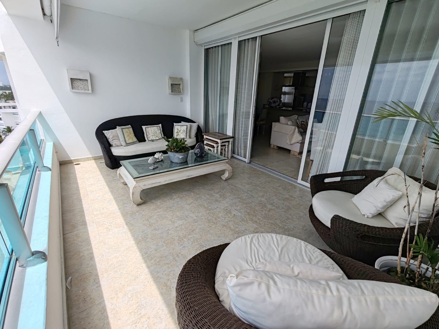 apartamentos - Apartamento en venta en Juan Dolio, primera linea de playa, amueblado, piso alto 7