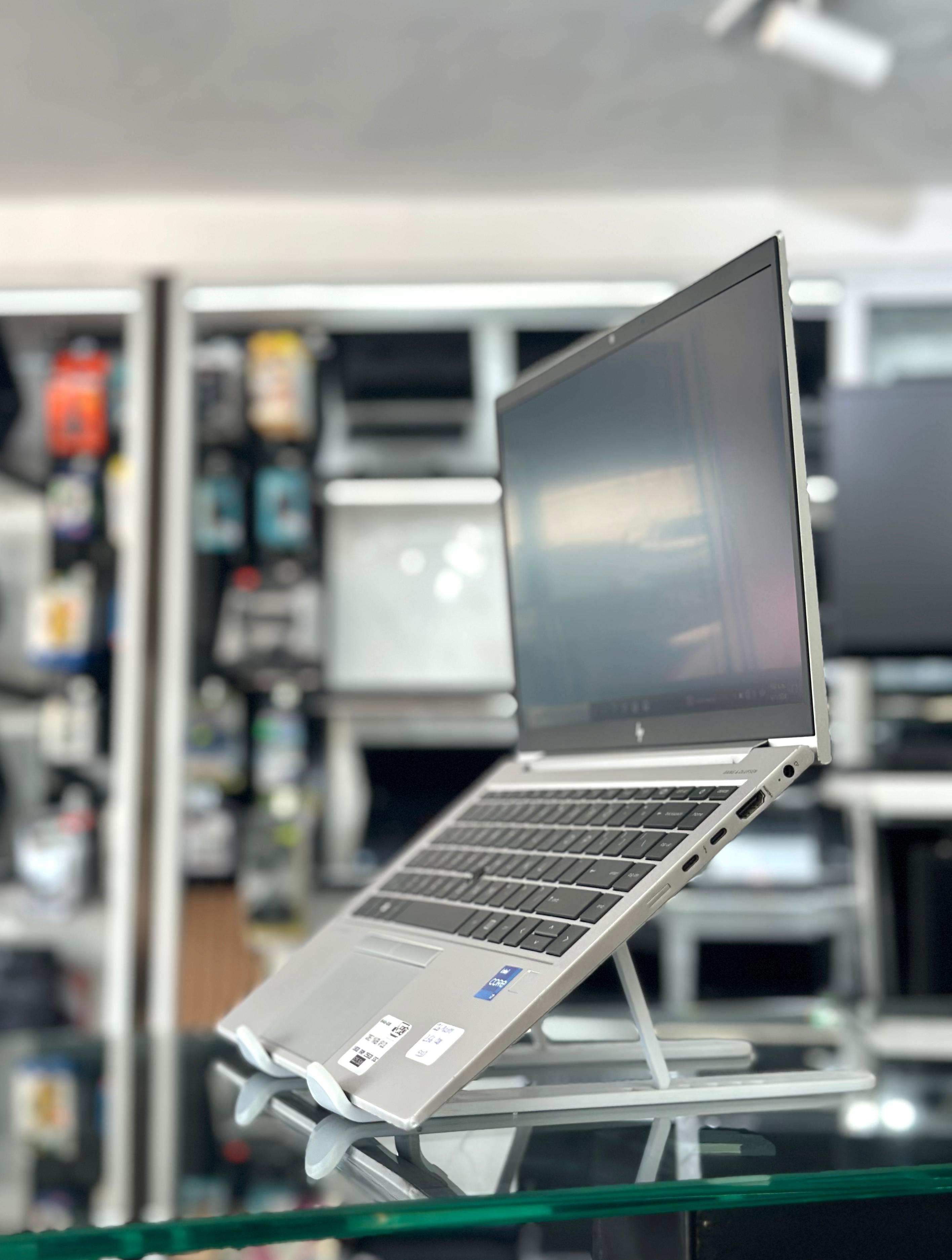 computadoras y laptops - HP i7 11va. Gen $25,500 2
