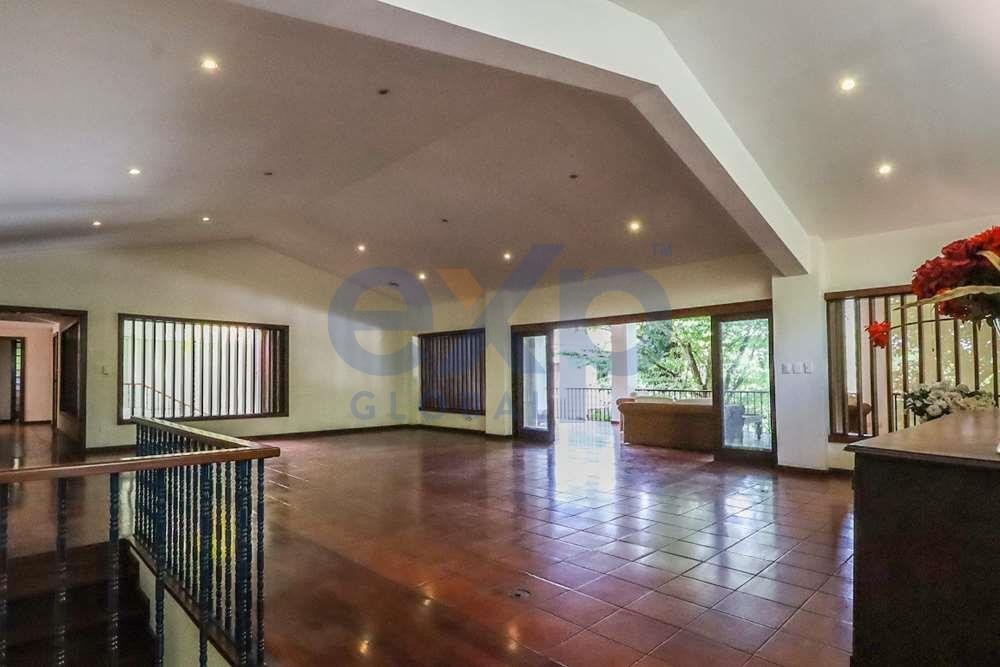 casas - Casa en Venta en Arroyo Hondo con solar de 5.200m2 2