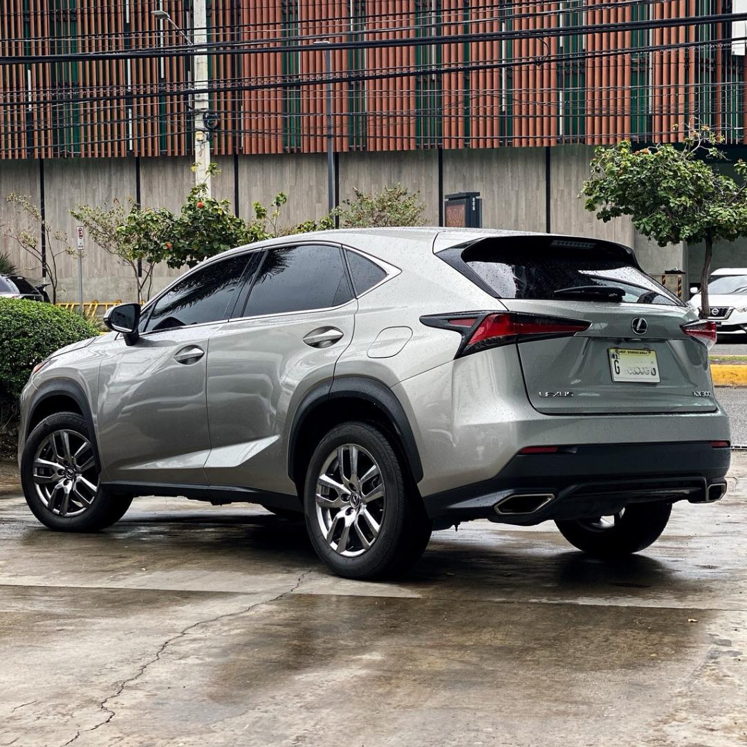 jeepetas y camionetas - Lexus NX300 4WD 2019 FINANCIAMIENTO DISPONIBLE 1