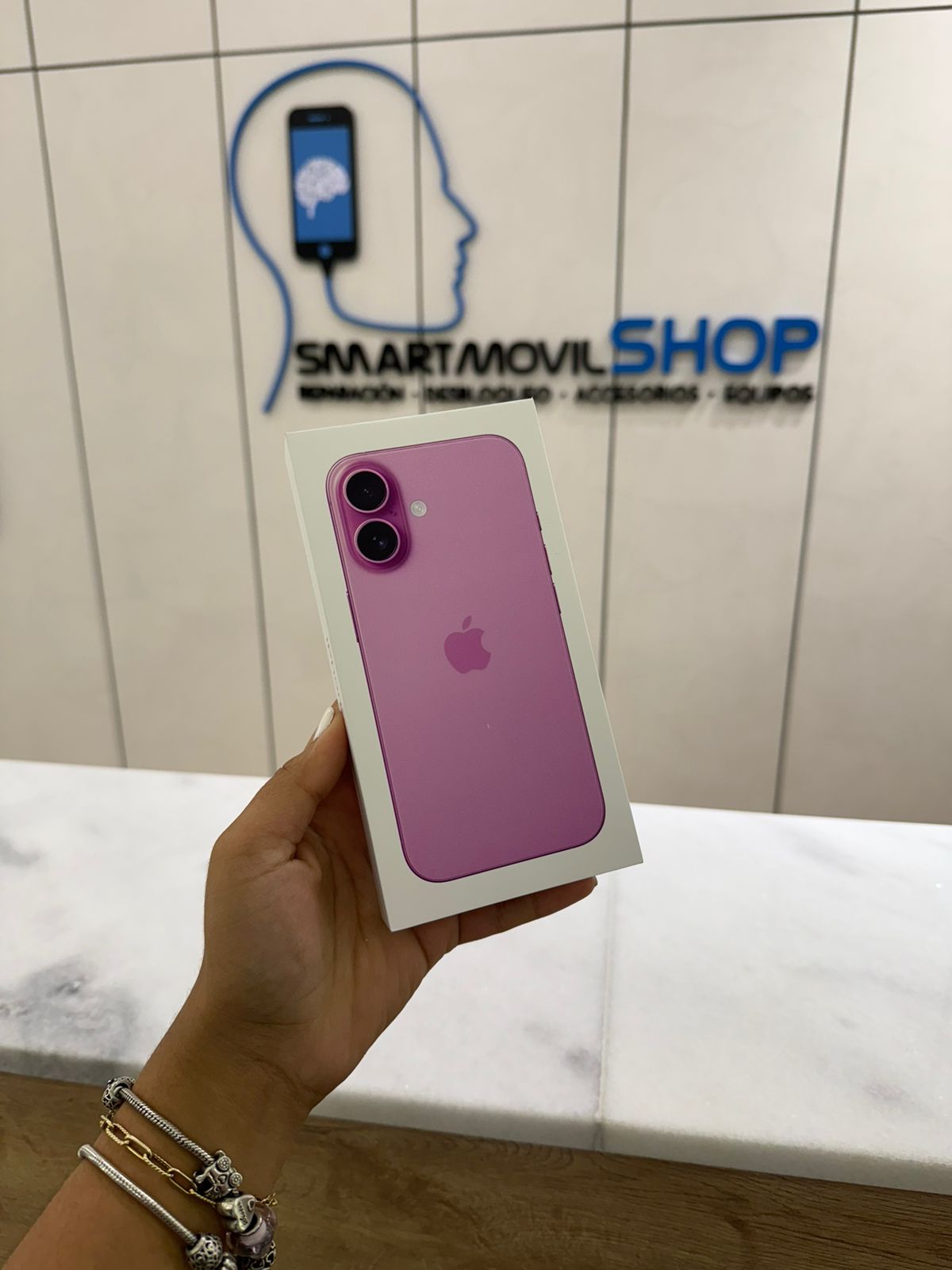celulares y tabletas - IPHONE 16 256GB E-SIM FACTORY UNLOCK 0