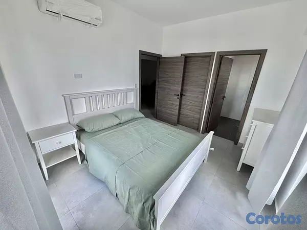 apartamentos - alquiló amueblado naco piso 11 dos habitaciones con baño balcón dos parqueos  8