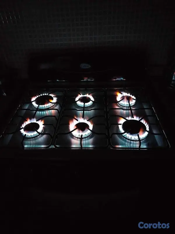 cocina - Estufa de 6 hornilla 1