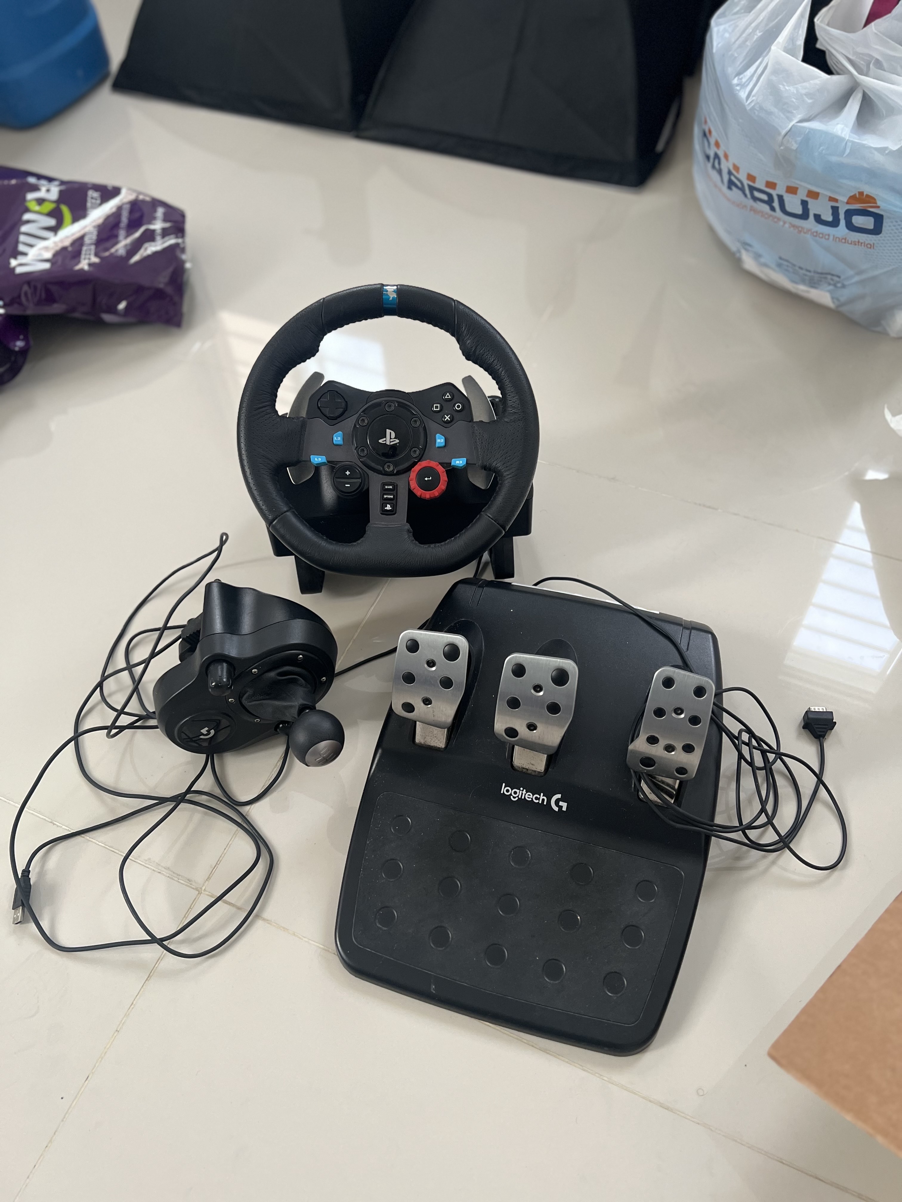 consolas y videojuegos - Vendo kit de manejo Logitech g29 4