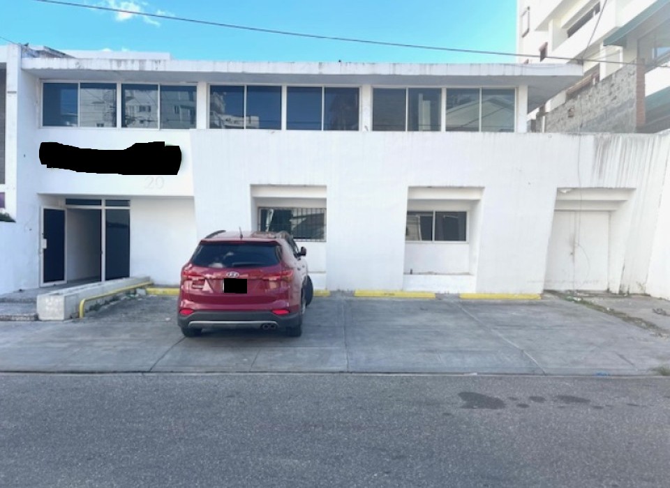 oficinas y locales comerciales - 🔵 Alquilo Local  2 niveles en naco 391 mts 
