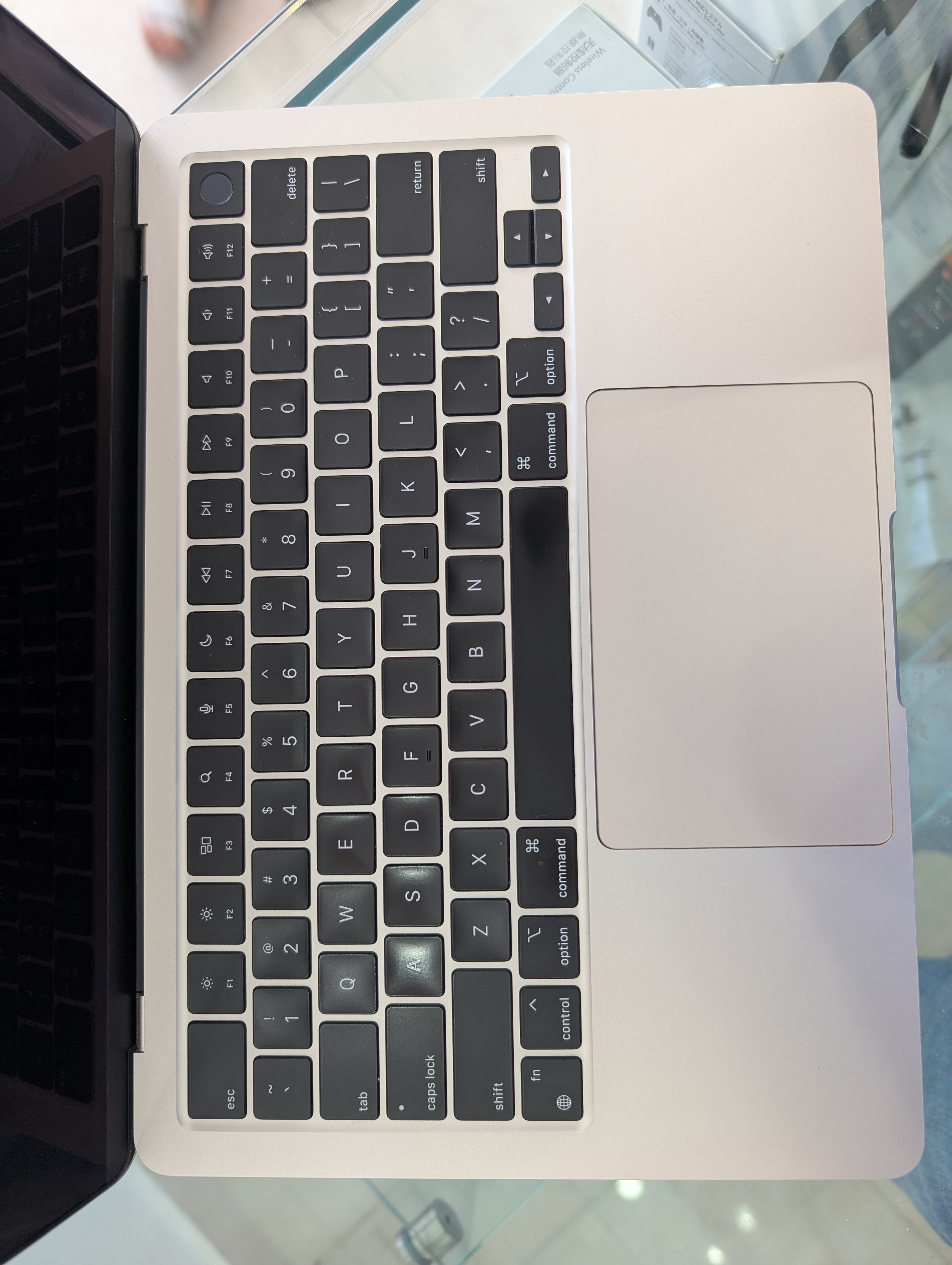 computadoras y laptops - MacBook Air M2 13 pulgadas 256GB 8GB USADA 7