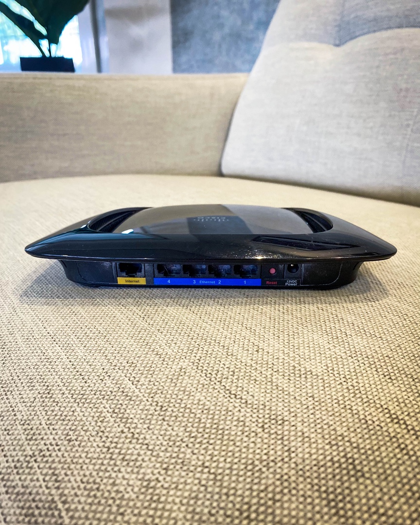 otros electronicos - Router de banda ancha inalámbrico - N (Cisco-Linksys WRT160N) 1