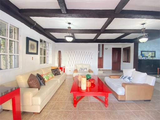 casas - Vendo casa en Residencia en Cerros de Arroyo Hondo 4