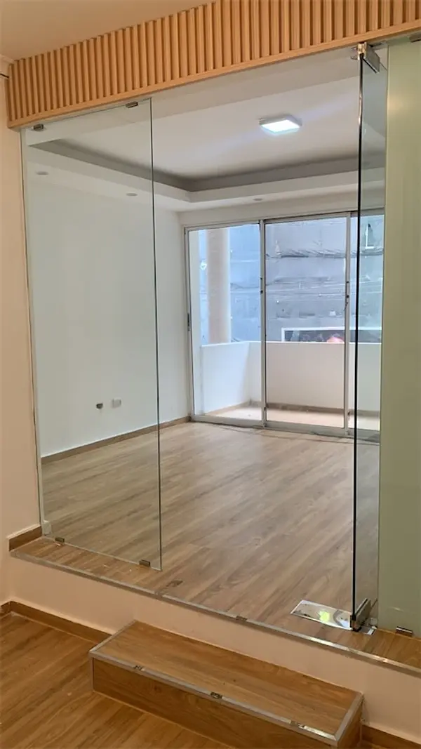 oficinas y locales comerciales - Local en Piantini en zona céntrica 5