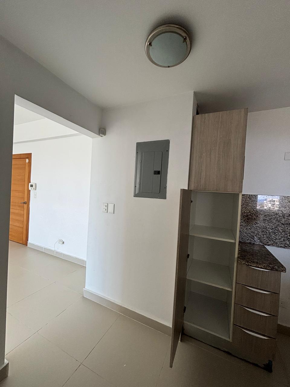 apartamentos - Rento Apartamento En Gazcue Primer Nivel Con Patio 8